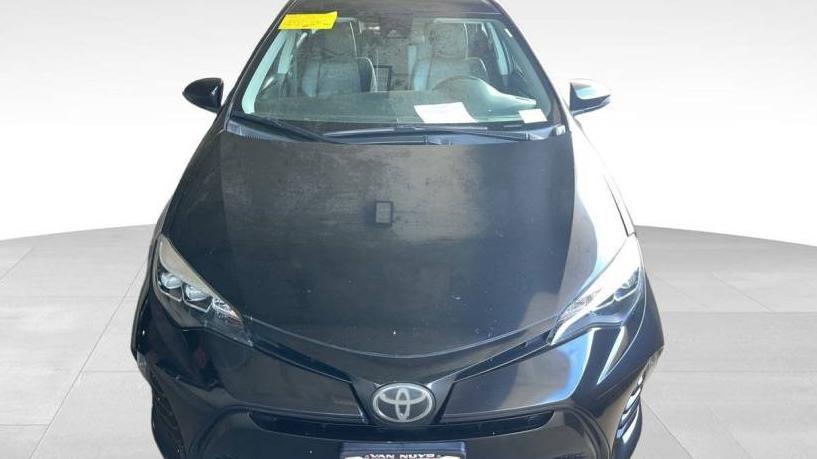 TOYOTA COROLLA 2018 5YFBURHE9JP789239 image