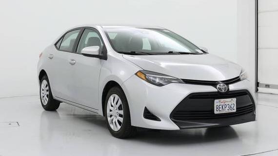 TOYOTA COROLLA 2018 5YFBURHE6JP856119 image