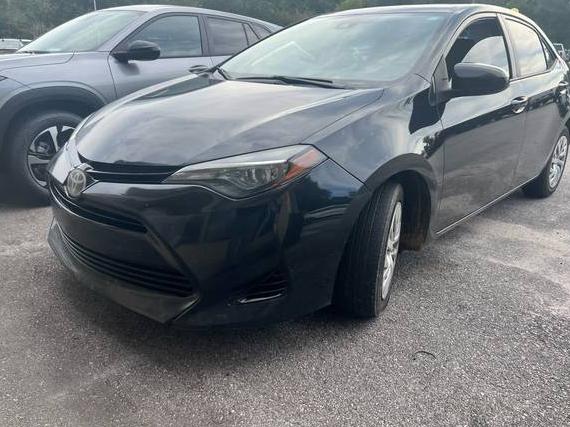 TOYOTA COROLLA 2018 5YFBURHE0JP844273 image