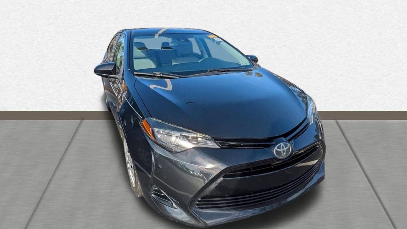 TOYOTA COROLLA 2018 5YFBURHE6JP762712 image