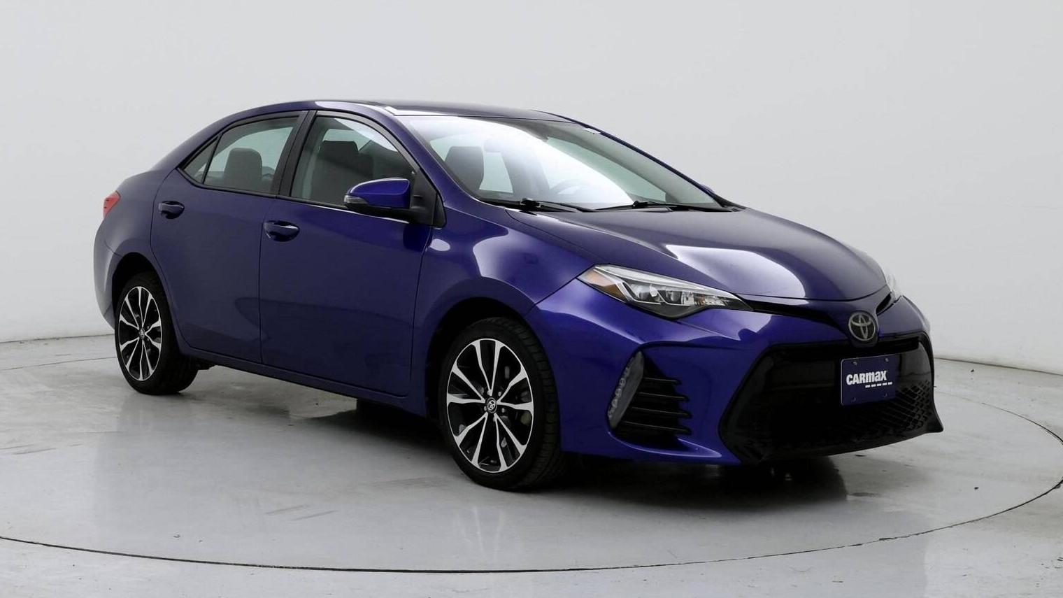 TOYOTA COROLLA 2018 5YFBURHE7JP784573 image