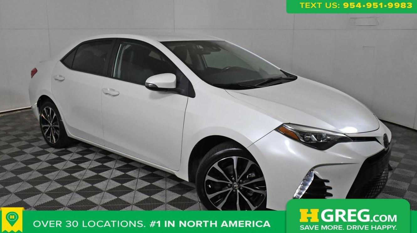 TOYOTA COROLLA 2018 5YFBURHE3JP766944 image