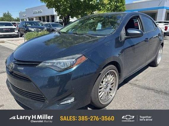 TOYOTA COROLLA 2018 5YFBURHE2JP790717 image