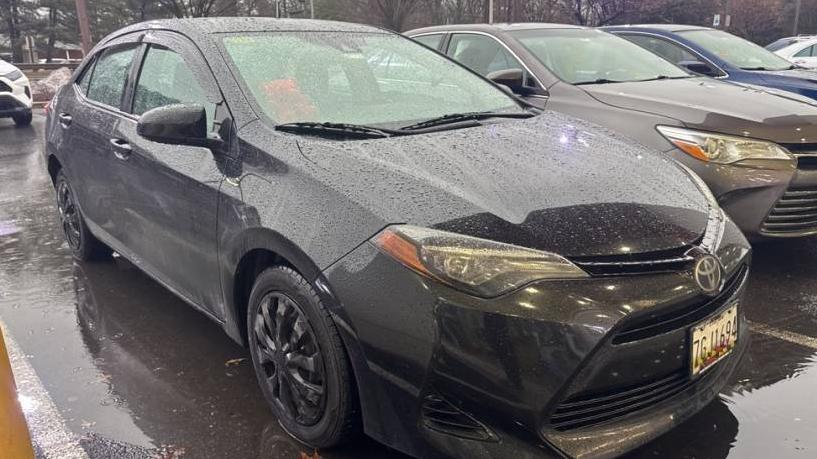 TOYOTA COROLLA 2017 2T1BURHEXHC905221 image