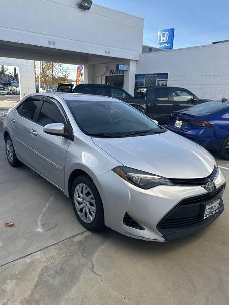 TOYOTA COROLLA 2017 5YFBURHEXHP726936 image