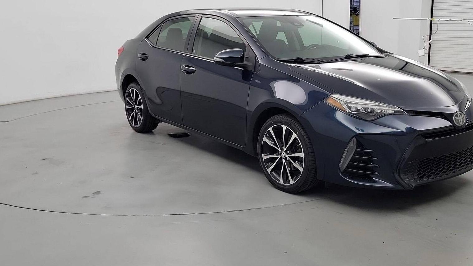 TOYOTA COROLLA 2017 2T1BURHE1HC902742 image