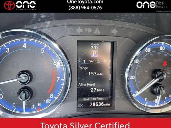 TOYOTA COROLLA 2017 5YFBURHE6HP679677 image