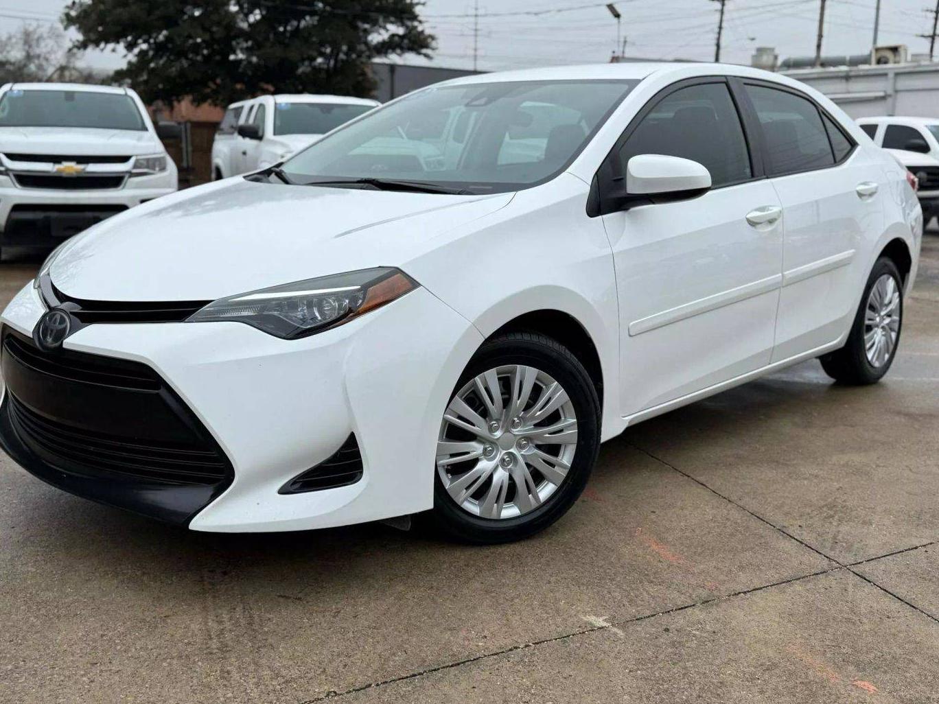 TOYOTA COROLLA 2017 2T1BURHE8HC960430 image