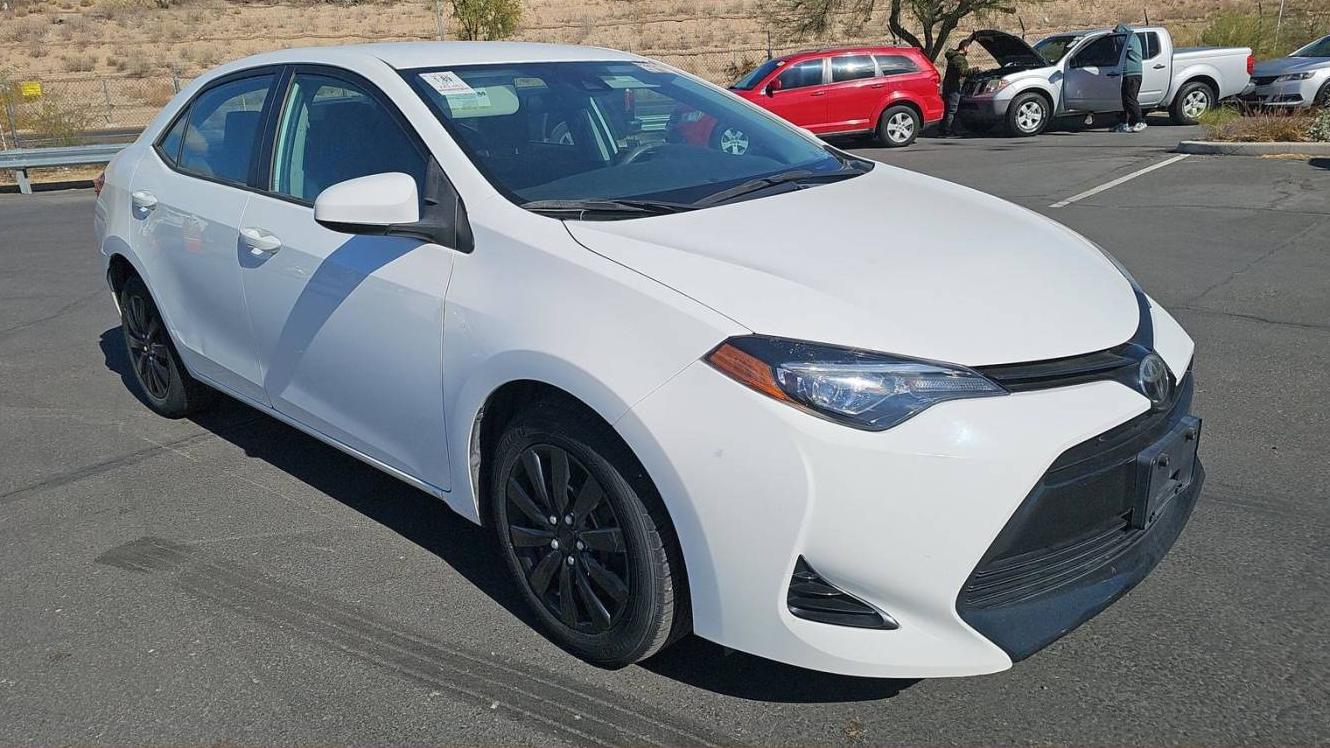 TOYOTA COROLLA 2017 2T1BURHEXHC906546 image