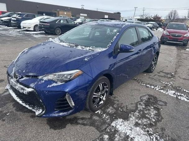 TOYOTA COROLLA 2017 2T1BURHE3HC753718 image