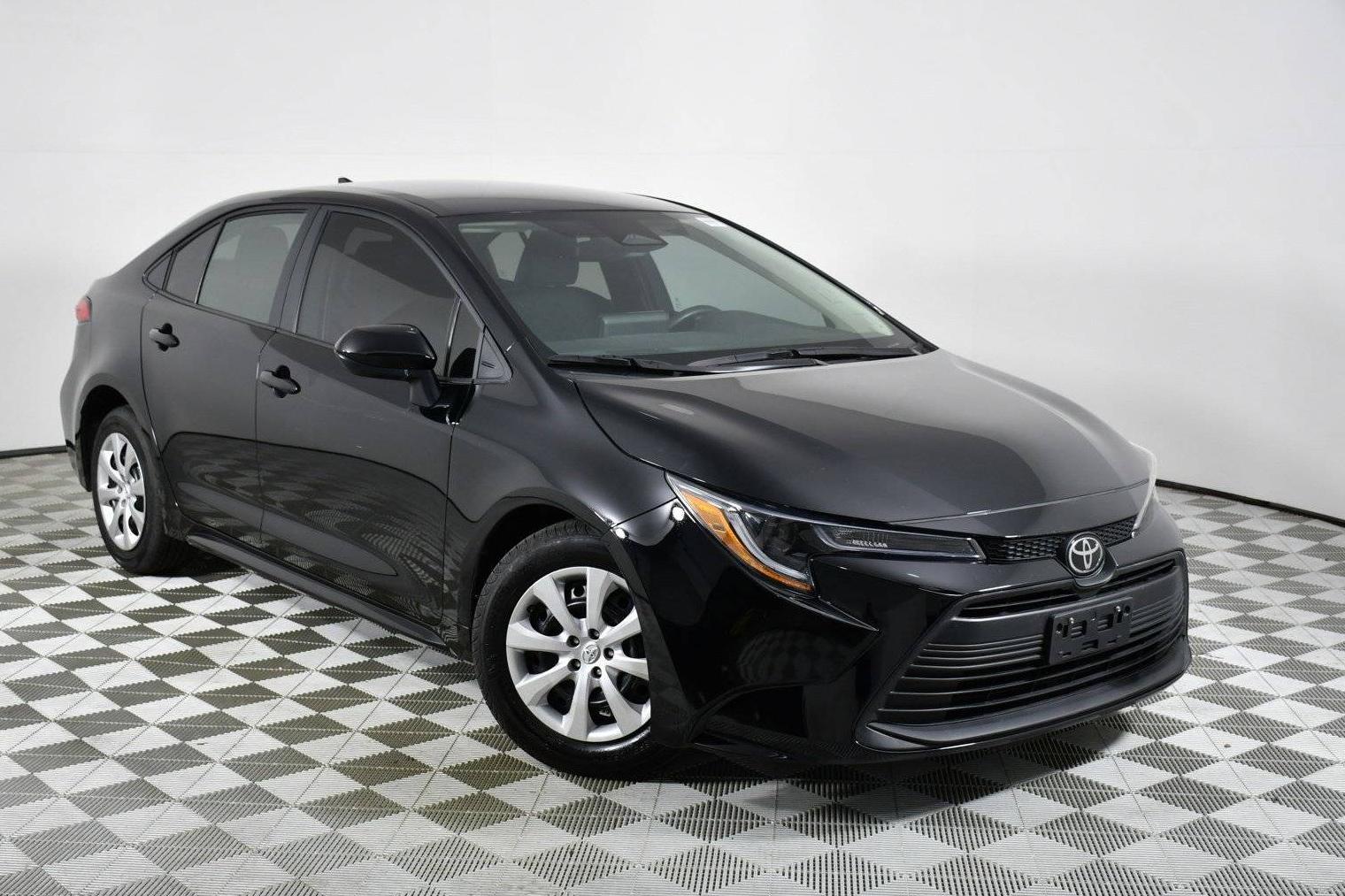 TOYOTA COROLLA 2024 5YFB4MDE9RP152436 image