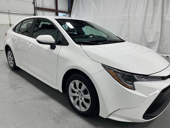 TOYOTA COROLLA 2024 5YFB4MDEXRP226222 image