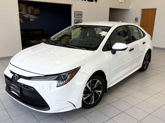TOYOTA COROLLA 2024 5YFB4MDE8RP097476 image