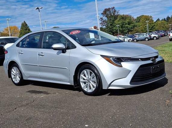 TOYOTA COROLLA 2024 5YFB4MDE0RP102959 image