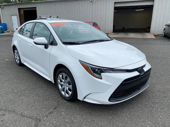 TOYOTA COROLLA 2024 5YFB4MDE9RP156440 image