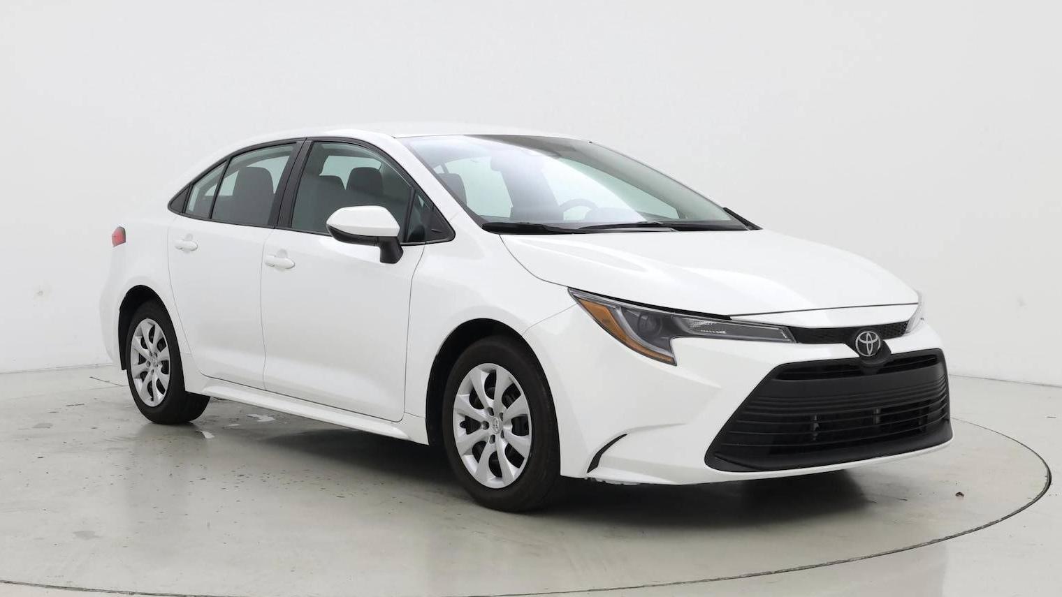 TOYOTA COROLLA 2024 5YFB4MDE9RP108937 image