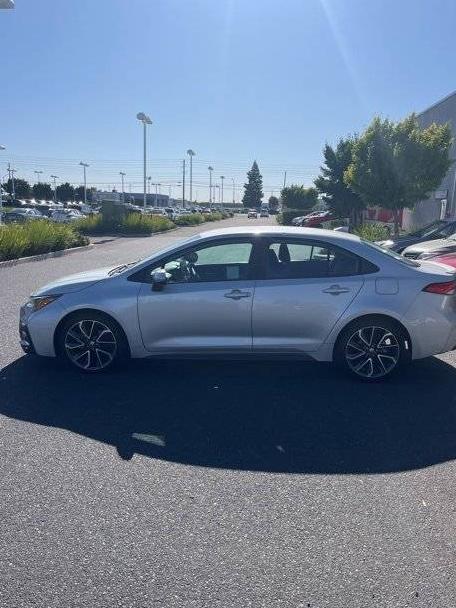 TOYOTA COROLLA 2020 5YFS4RCE5LP031229 image