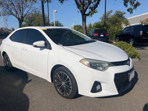 TOYOTA COROLLA 2014 5YFBURHE9EP088710 image
