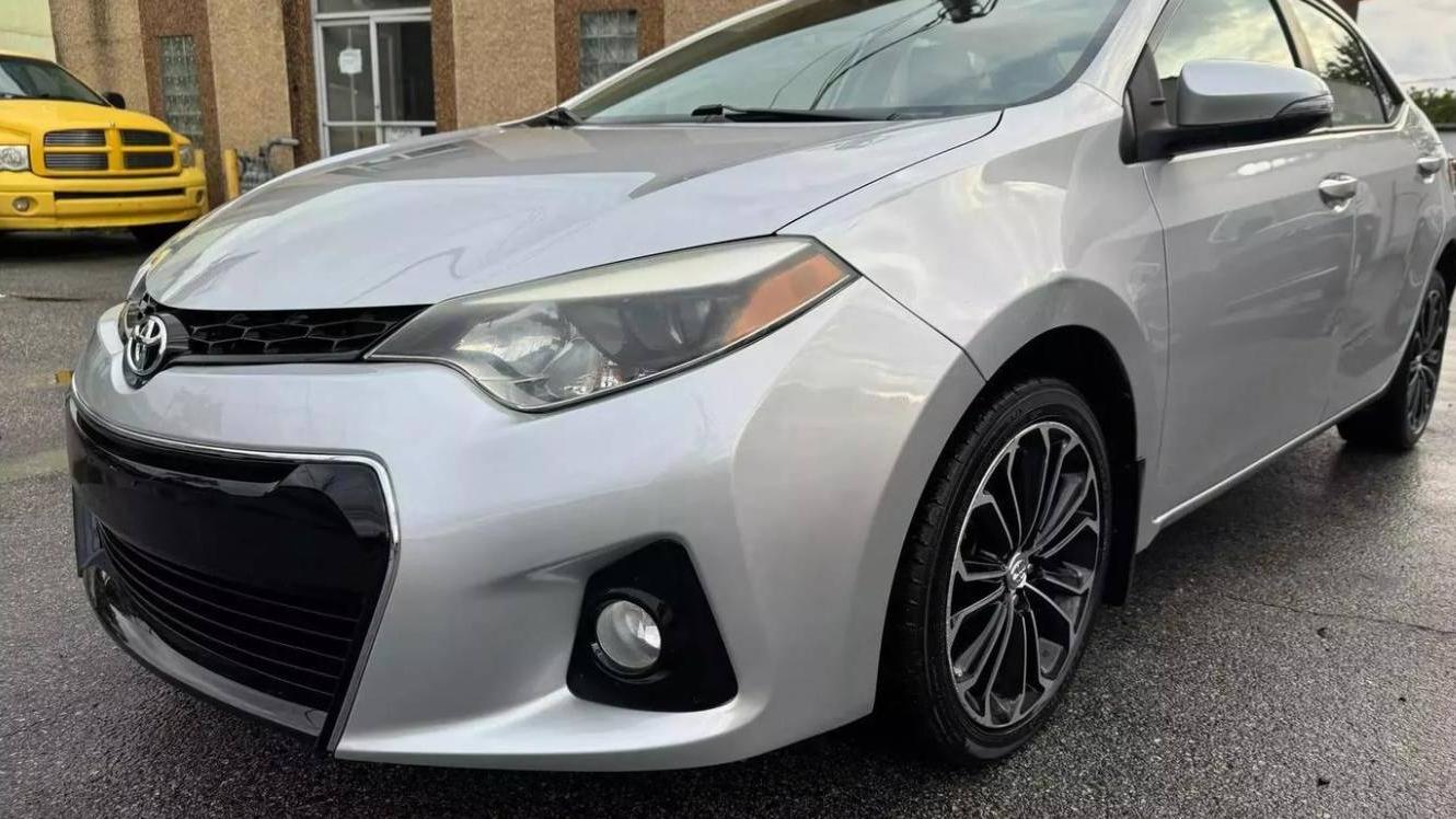 TOYOTA COROLLA 2014 5YFBURHE2EP045911 image