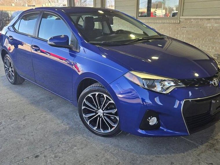 TOYOTA COROLLA 2015 2T1BURHE8FC345843 image