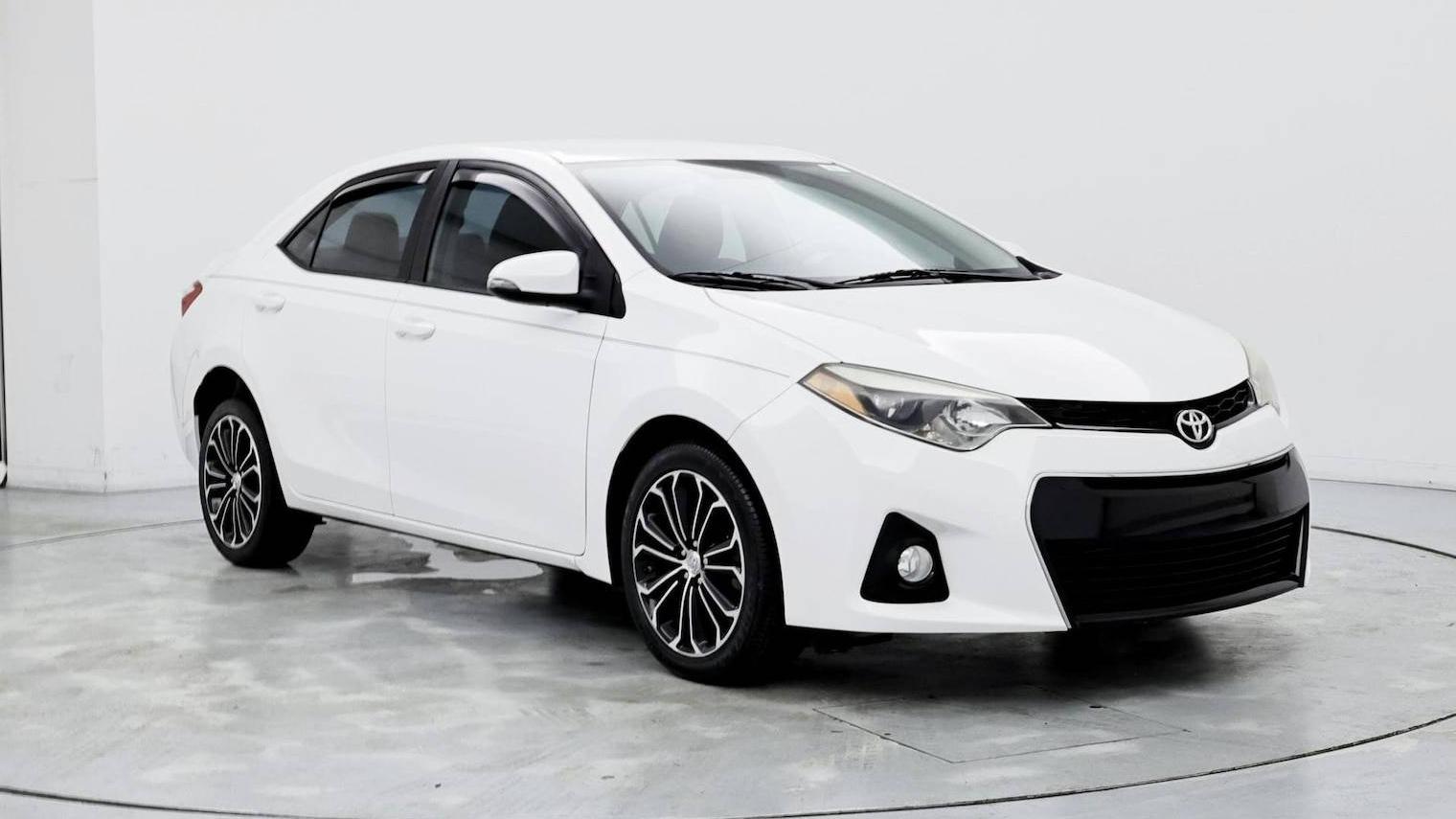 TOYOTA COROLLA 2015 2T1BURHE1FC278678 image