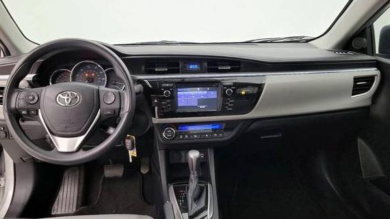 TOYOTA COROLLA 2015 2T1BURHE4FC476462 image