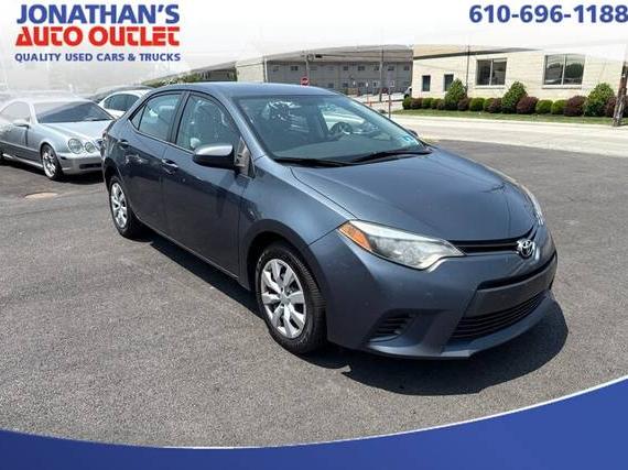 TOYOTA COROLLA 2015 2T1BURHEXFC326274 image