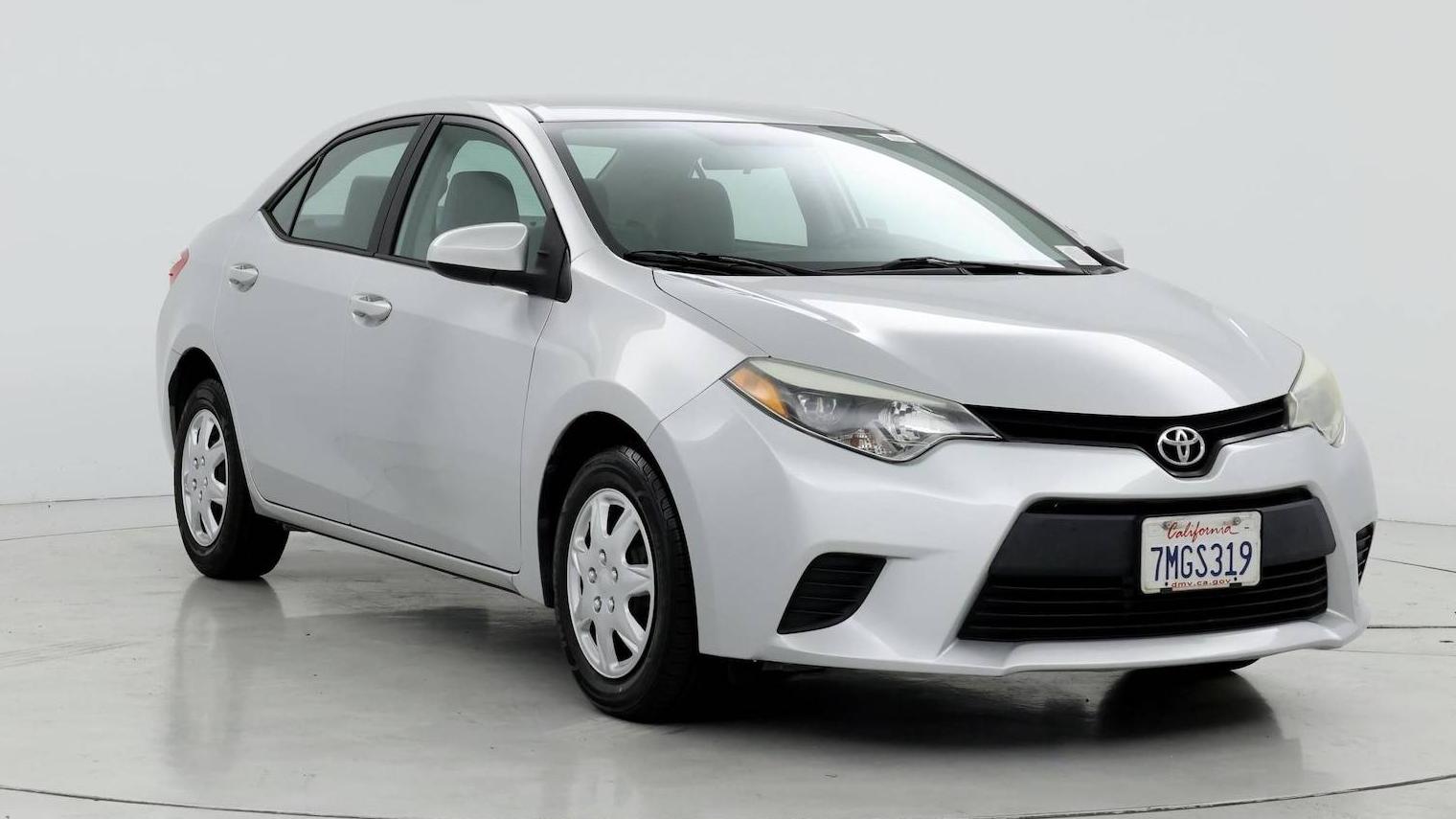 TOYOTA COROLLA 2015 2T1BURHE3FC370827 image