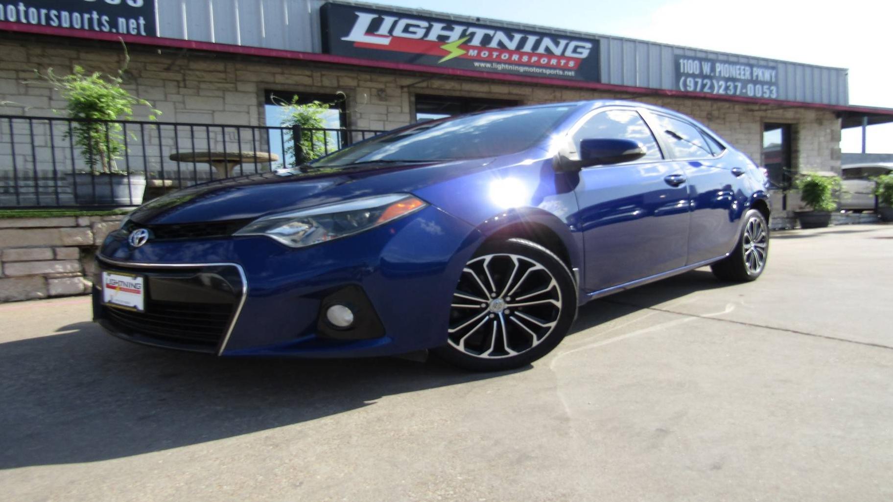 TOYOTA COROLLA 2015 2T1BURHE5FC480195 image