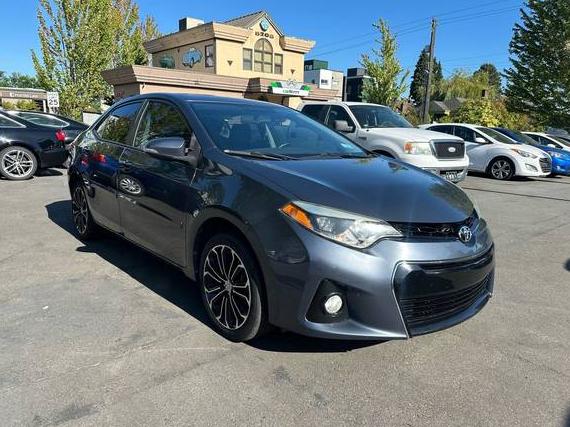 TOYOTA COROLLA 2015 5YFBURHE3FP182261 image