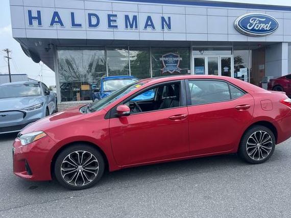 TOYOTA COROLLA 2015 2T1BURHE5FC357609 image
