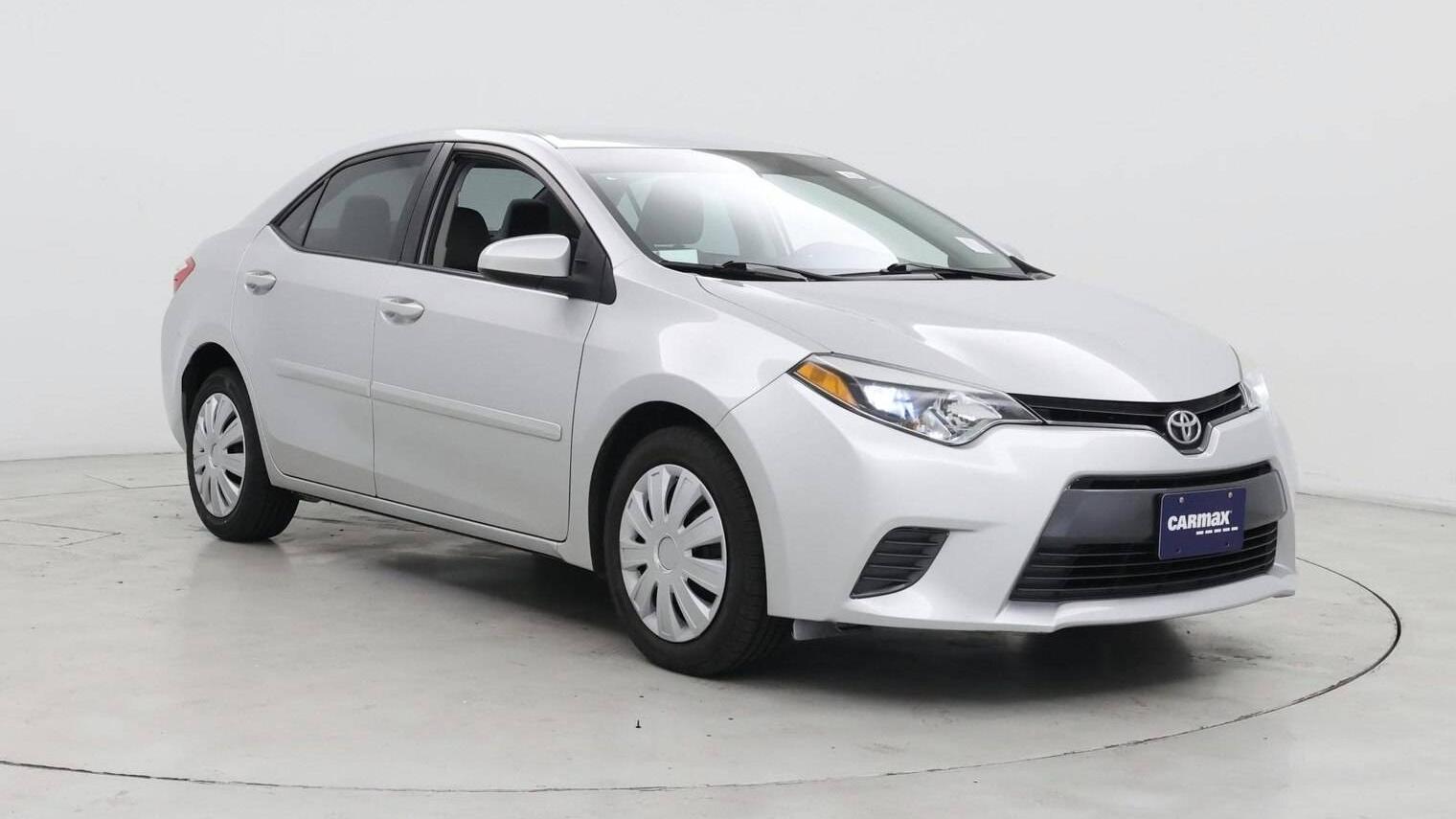 TOYOTA COROLLA 2015 5YFBURHE9FP202402 image