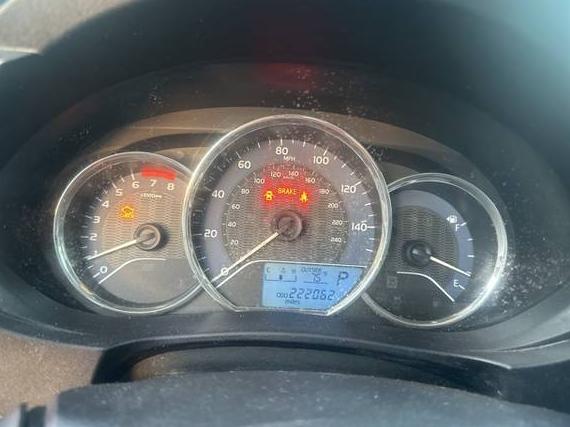 TOYOTA COROLLA 2015 2T1BURHE0FC284004 image