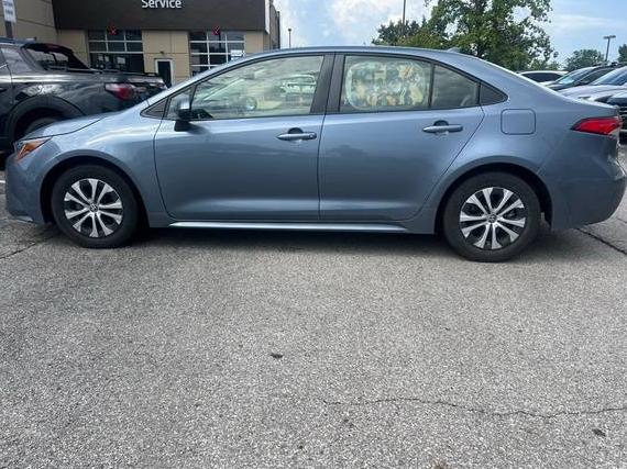 TOYOTA COROLLA 2022 JTDEAMDE7N3005766 image