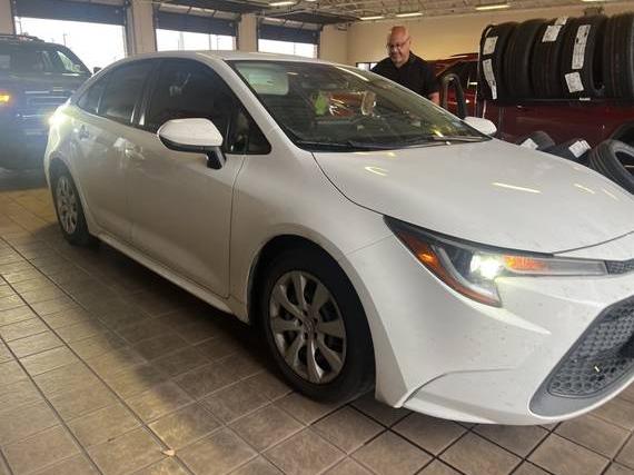 TOYOTA COROLLA 2022 5YFEPMAE4NP289643 image