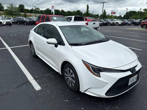 TOYOTA COROLLA 2022 JTDEAMDE5N3013543 image