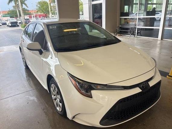 TOYOTA COROLLA 2022 JTDEPMAE2N3027693 image