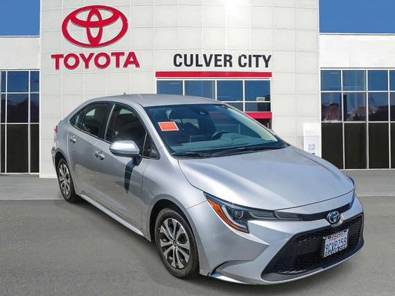 TOYOTA COROLLA 2022 JTDEAMDE0NJ062032 image