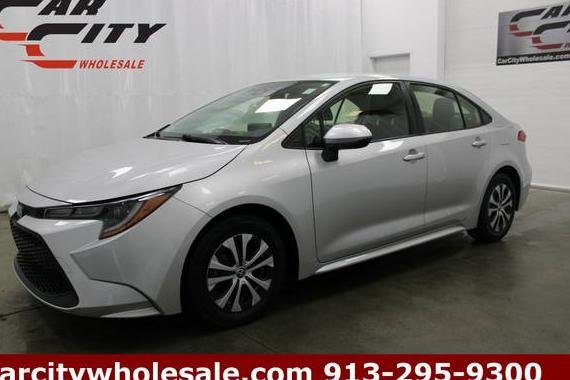 TOYOTA COROLLA 2022 JTDEAMDE6NJ051925 image