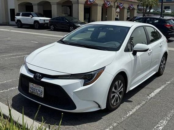 TOYOTA COROLLA 2022 JTDEAMDE7N3010305 image