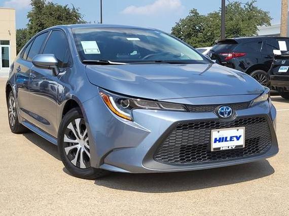 TOYOTA COROLLA 2022 JTDEAMDE0N3012820 image