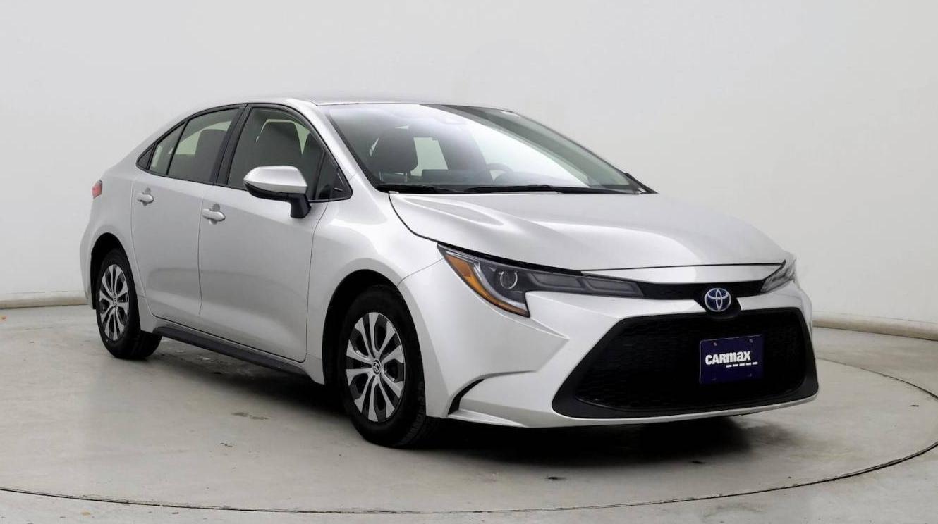 TOYOTA COROLLA 2022 JTDEAMDE8NJ057421 image