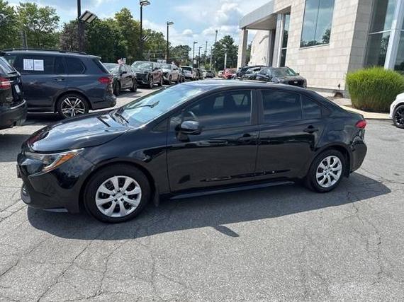 TOYOTA COROLLA 2022 5YFEPMAE0NP377444 image