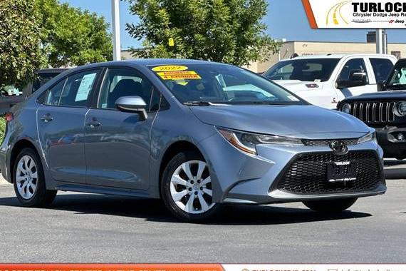 TOYOTA COROLLA 2022 5YFEPMAE1NP331752 image