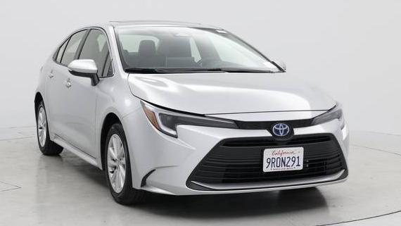 TOYOTA COROLLA 2025 JTDBCMFE2SJ039910 image