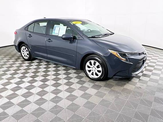 TOYOTA COROLLA 2025 5YFB4MDE0SP357231 image