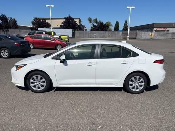 TOYOTA COROLLA 2025 JTDBCMFE0S3081741 image