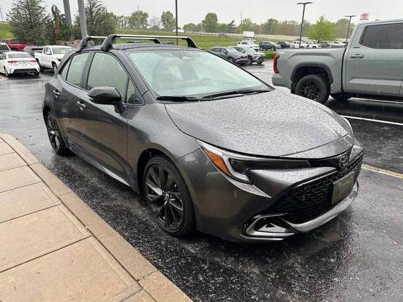 TOYOTA COROLLA 2025 JTNC4MBE1S3235926 image
