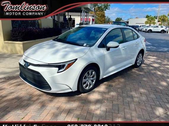 TOYOTA COROLLA 2025 JTDBCMFE2S3072359 image