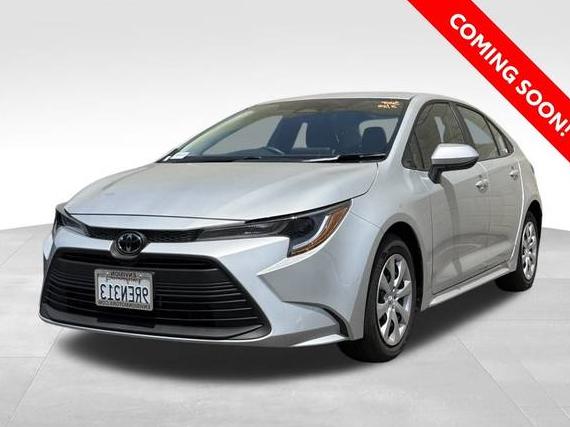 TOYOTA COROLLA 2025 5YFB4MDE8SP252243 image